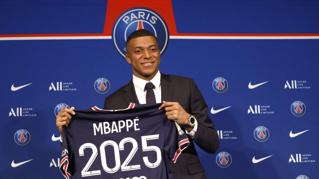 Kylian Mbappe Announces Departure from Paris Saint-Germain: A New Chapter Awaits